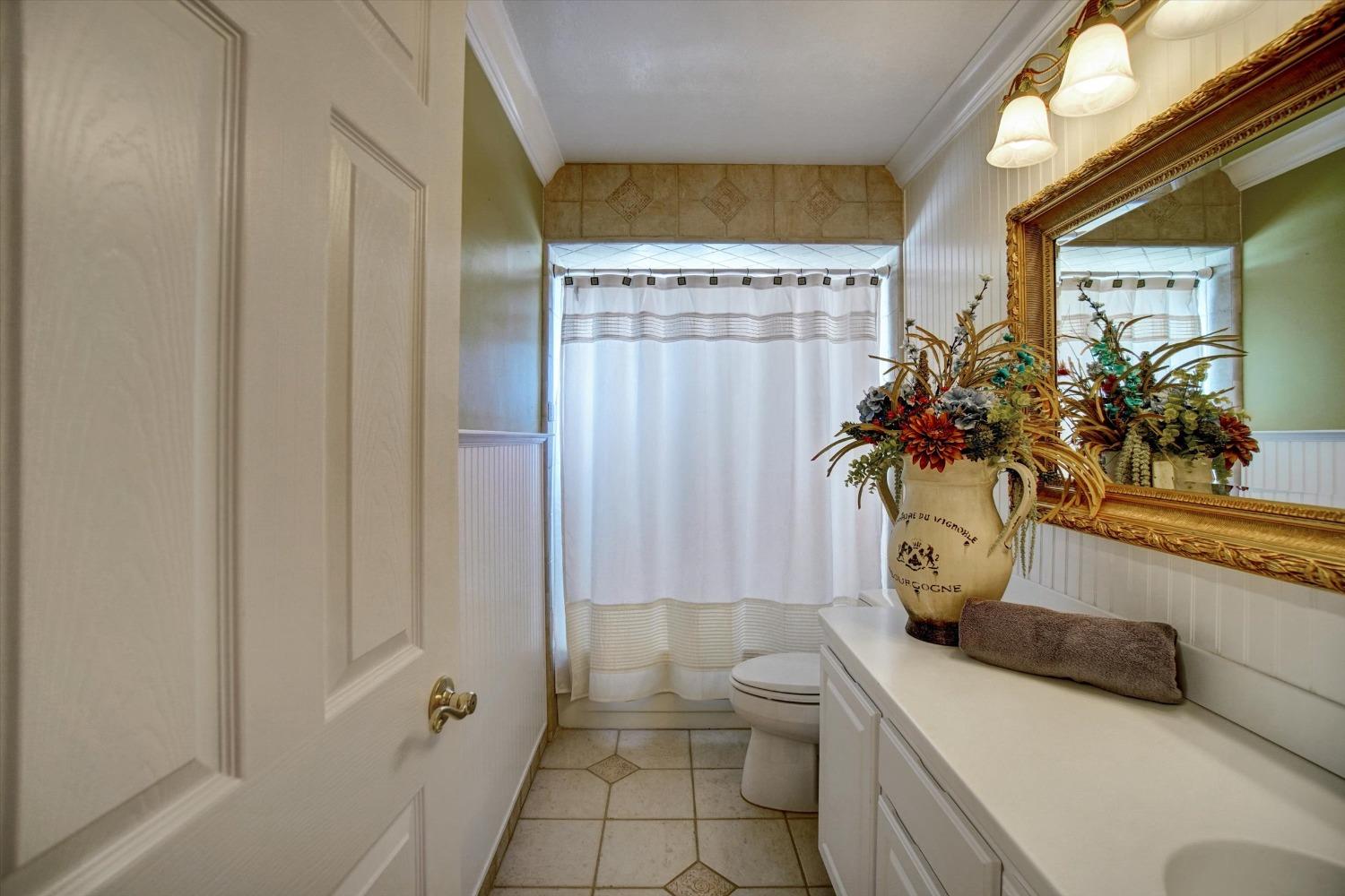 Detail Gallery Image 52 of 73 For 5000 Oak Point Way, Fair Oaks,  CA 95628 - 4 Beds | 2/1 Baths