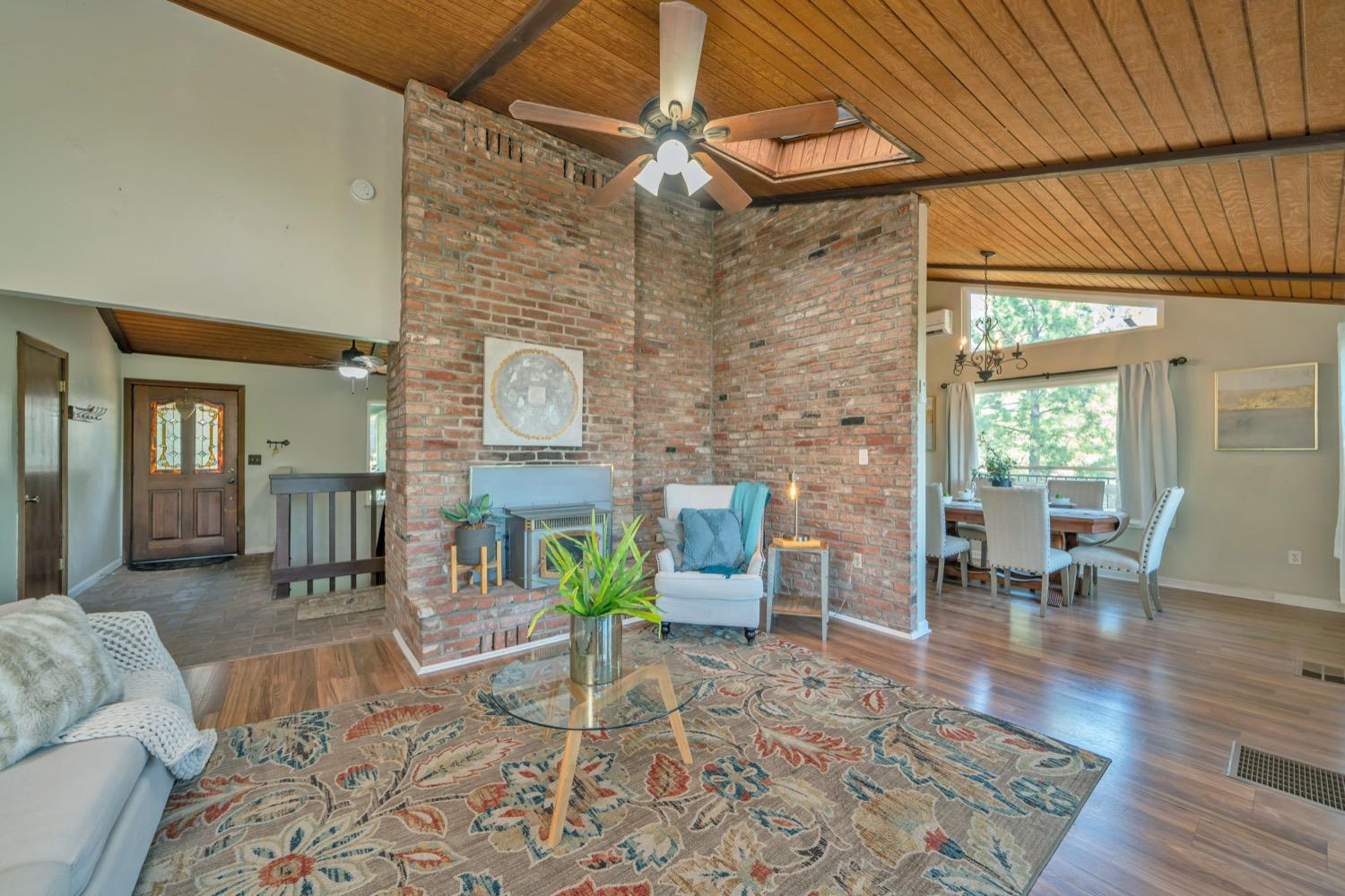 Detail Gallery Image 10 of 52 For 2599 Northridge Dr, Placerville,  CA 95667 - 4 Beds | 2/1 Baths