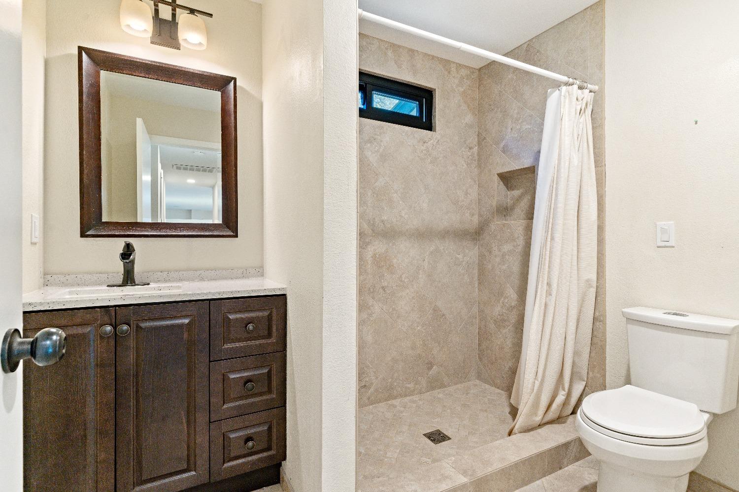 Detail Gallery Image 18 of 32 For 14288 Burlington Pkwy, Penn Valley,  CA 95946 - 3 Beds | 2 Baths