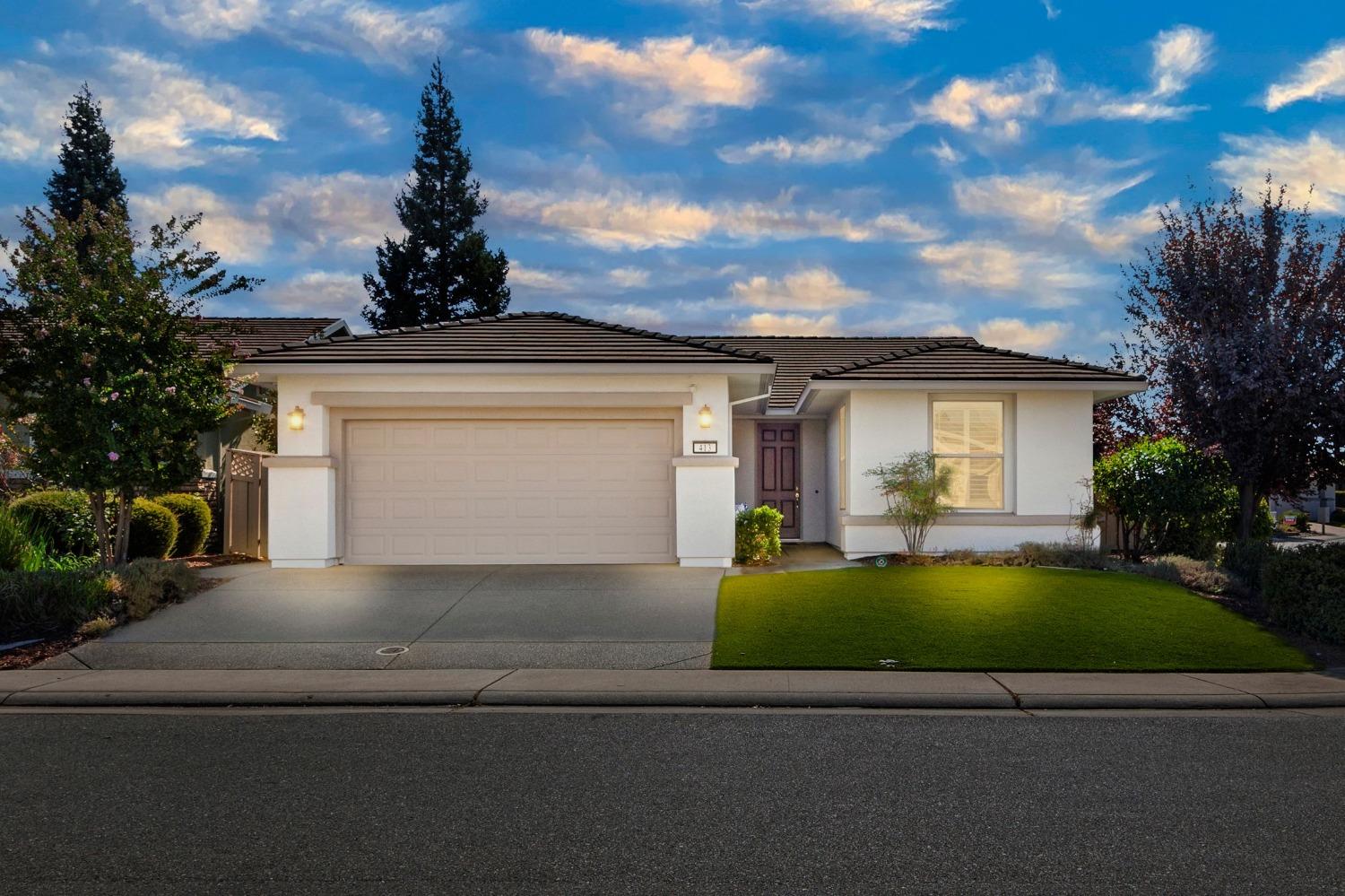 Detail Gallery Image 1 of 39 For 413 Snapdragon Ln, Lincoln,  CA 95648 - 2 Beds | 2 Baths