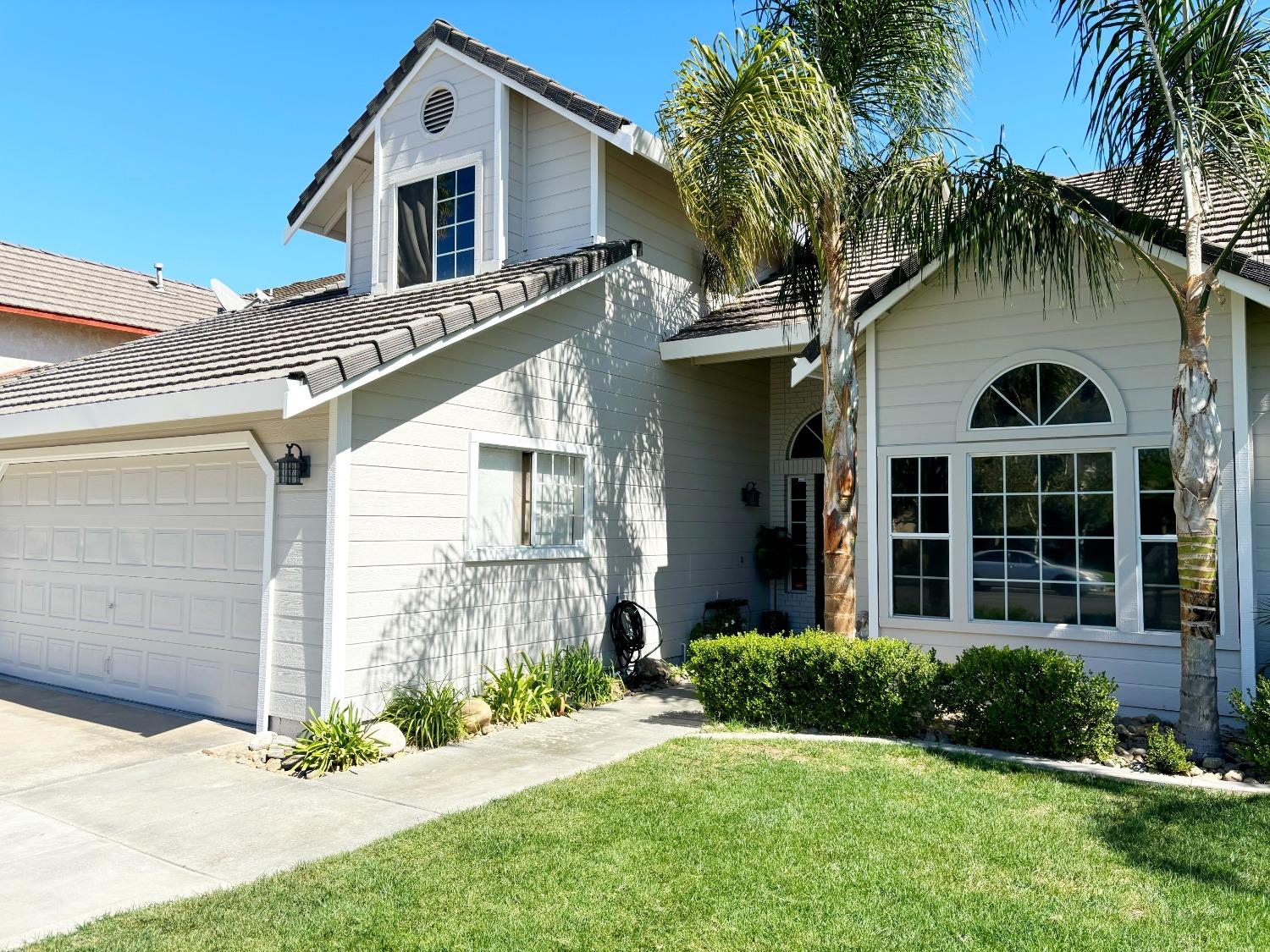 Detail Gallery Image 3 of 45 For 3712 Blaker Rd, Ceres,  CA 95307 - 4 Beds | 2/1 Baths