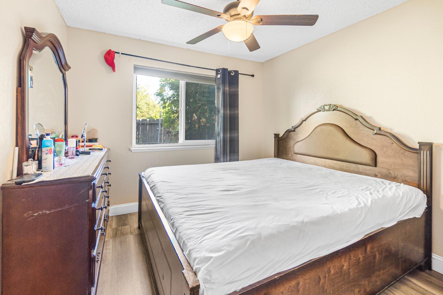 Detail Gallery Image 12 of 21 For 1450 Whyler Rd #3,  Yuba City,  CA 95993 - 3 Beds | 2 Baths