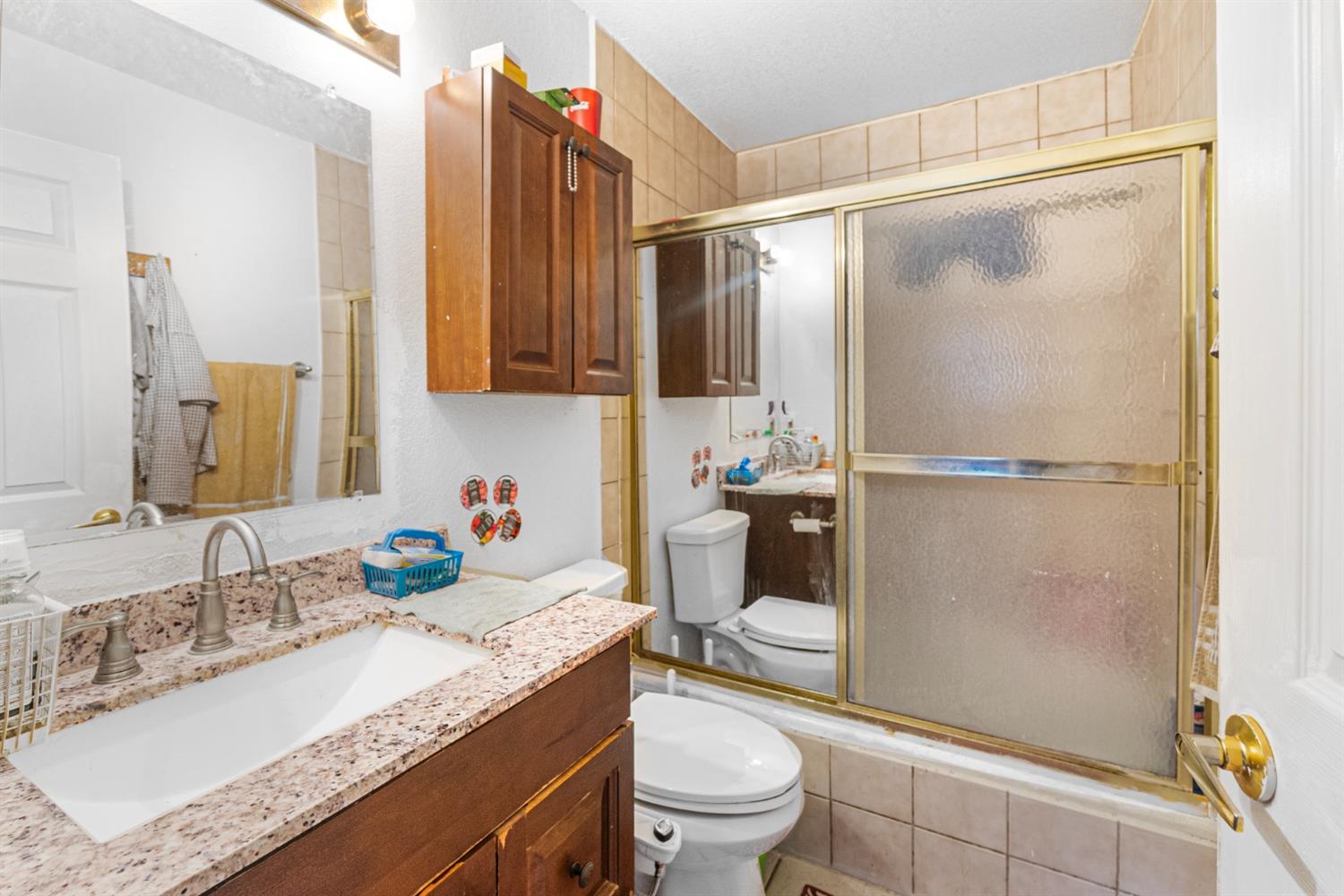 Detail Gallery Image 10 of 21 For 1450 Whyler Rd #3,  Yuba City,  CA 95993 - 3 Beds | 2 Baths