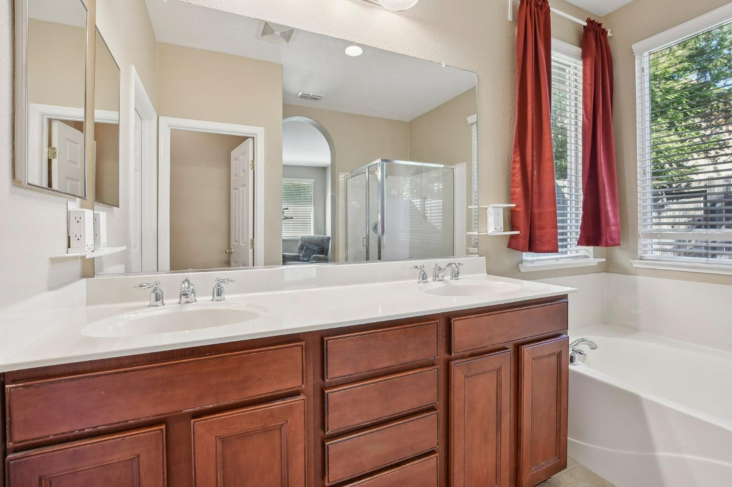 Detail Gallery Image 17 of 26 For 11767 Kouros Way, Rancho Cordova,  CA 95742 - 3 Beds | 2 Baths