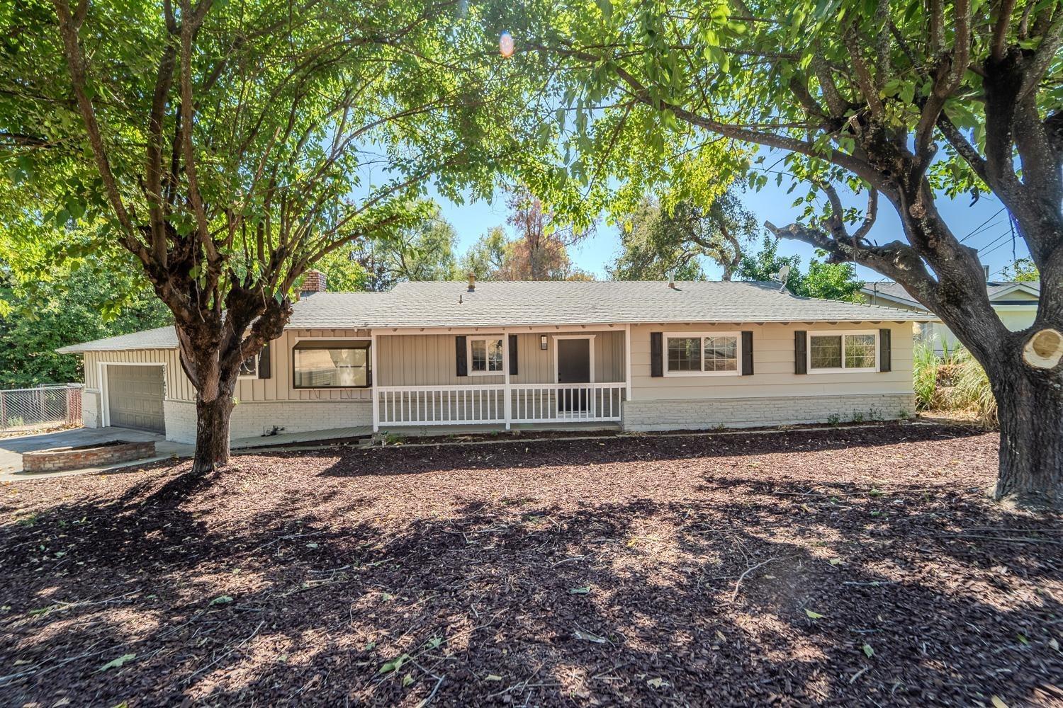 Detail Gallery Image 1 of 42 For 3742 Hildale Ave, Oroville,  CA 95966 - 3 Beds | 2 Baths