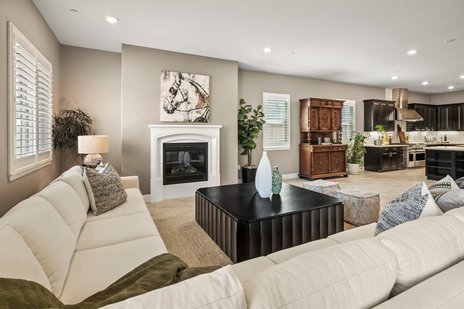 Detail Gallery Image 9 of 56 For 3029 Calypso Cir, El Dorado Hills,  CA 95762 - 3 Beds | 3/1 Baths