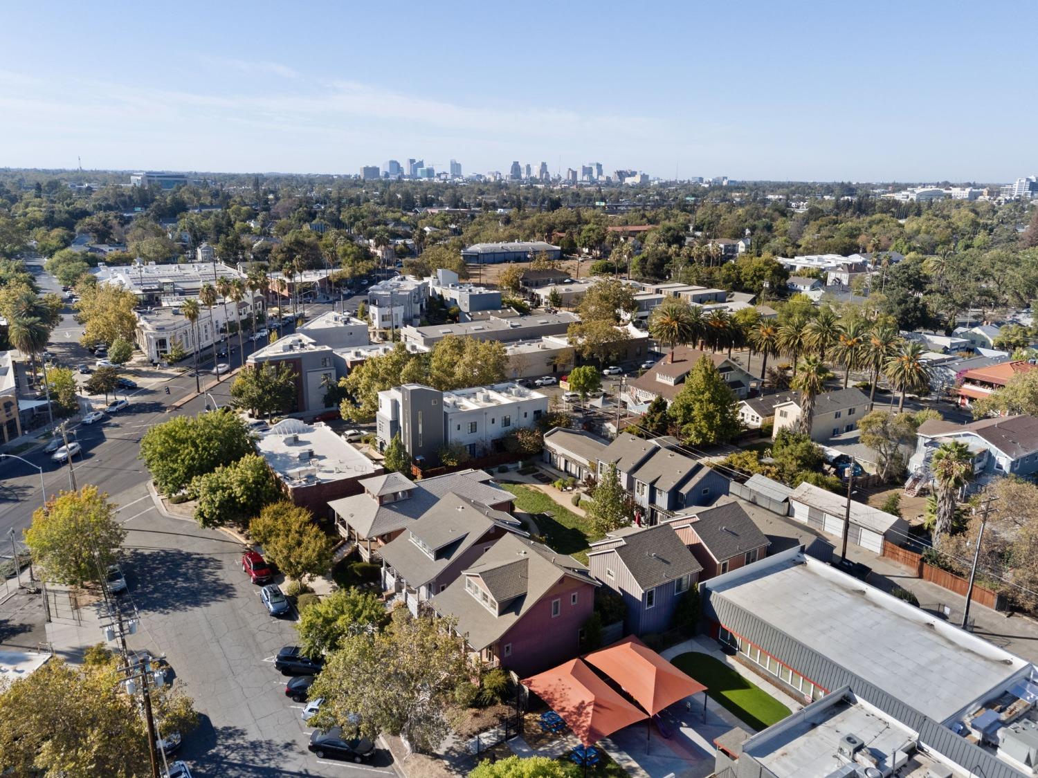 Detail Gallery Image 50 of 52 For 3539 3rd Ave, Sacramento,  CA 95817 - 3 Beds | 2 Baths