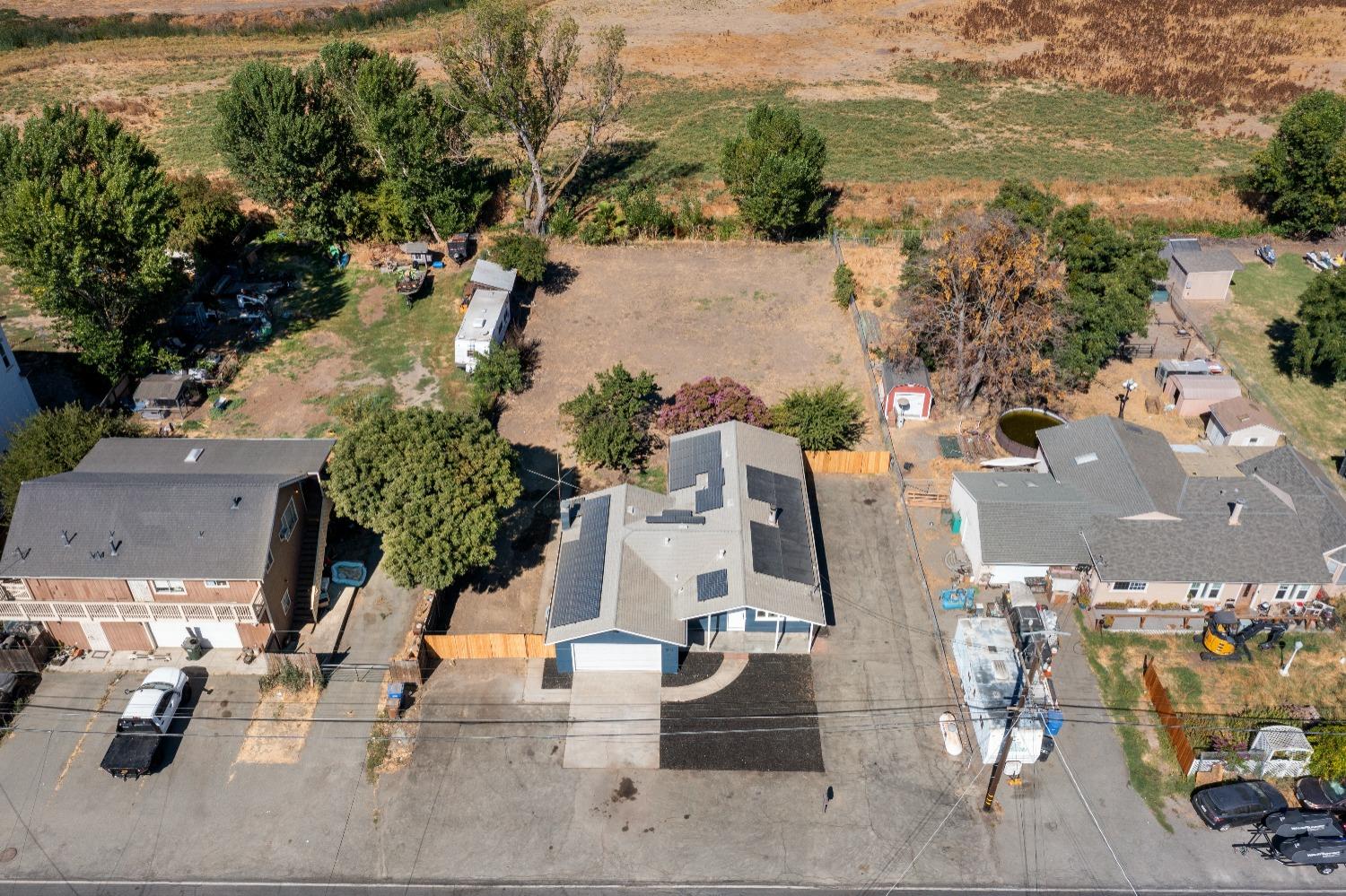 Sandmound Boulevard, Oakley, California image 1