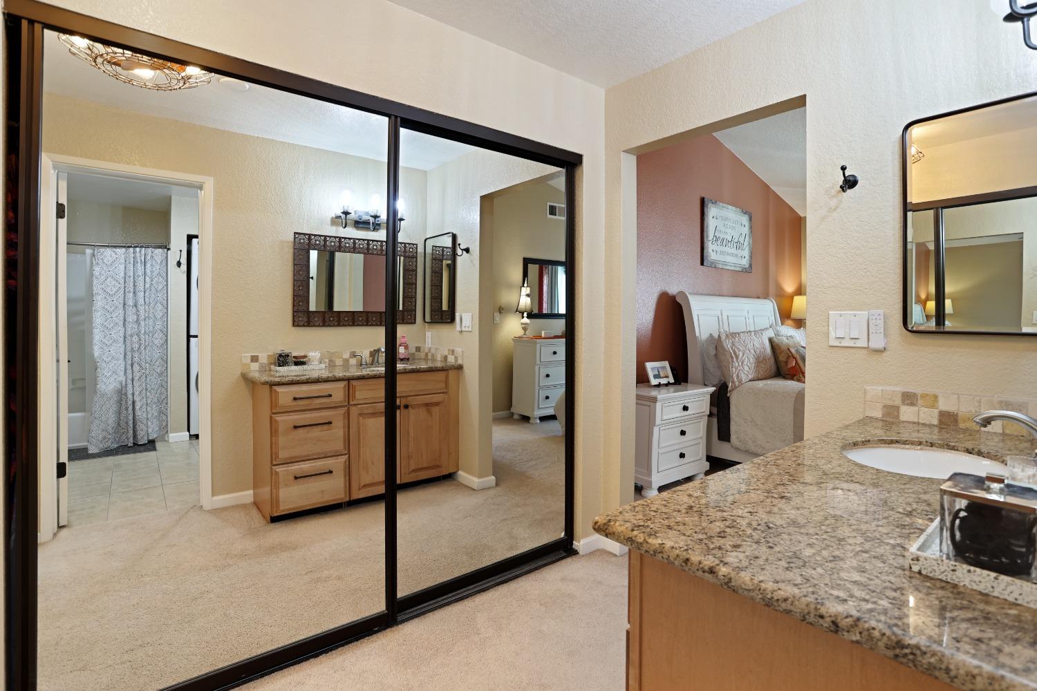 Detail Gallery Image 15 of 34 For 212 Norris Canyon Pl #B,  San Ramon,  CA 94583 - 2 Beds | 1 Baths