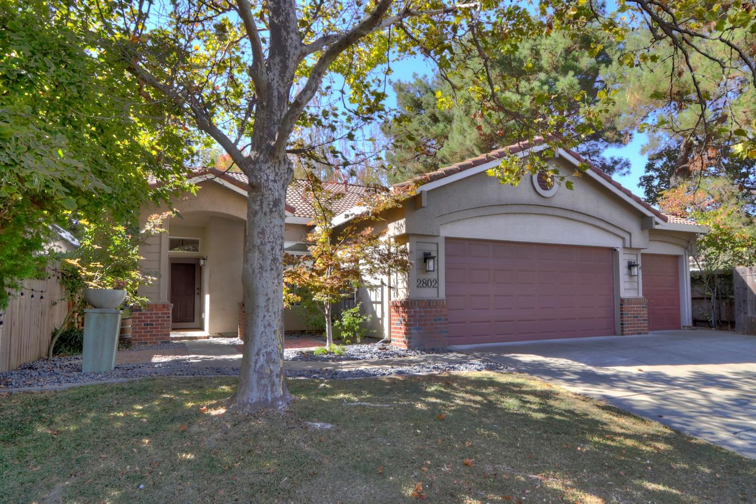 Detail Gallery Image 1 of 1 For 2802 Mallorca Ln, Davis,  CA 95618 - 3 Beds | 2 Baths