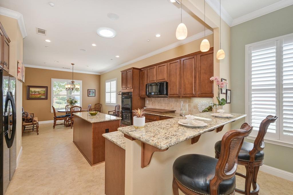 Detail Gallery Image 21 of 86 For 2056 Brixham Dr, Roseville,  CA 95747 - 2 Beds | 2 Baths