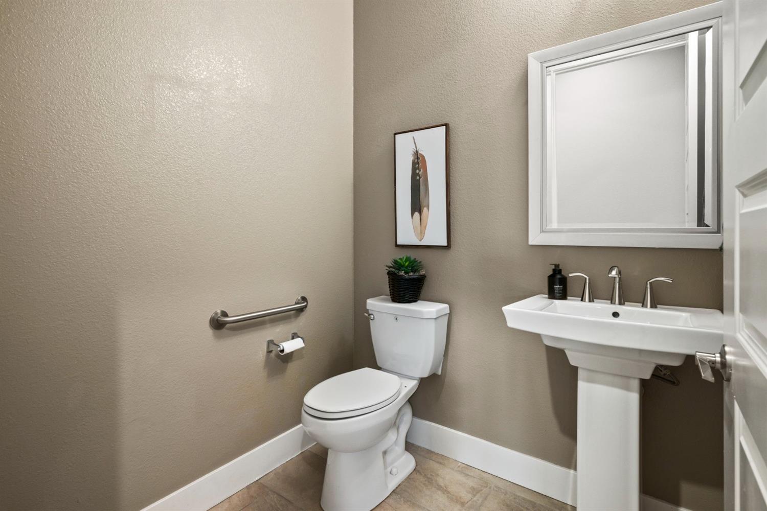 Detail Gallery Image 31 of 56 For 3029 Calypso Cir, El Dorado Hills,  CA 95762 - 3 Beds | 3/1 Baths