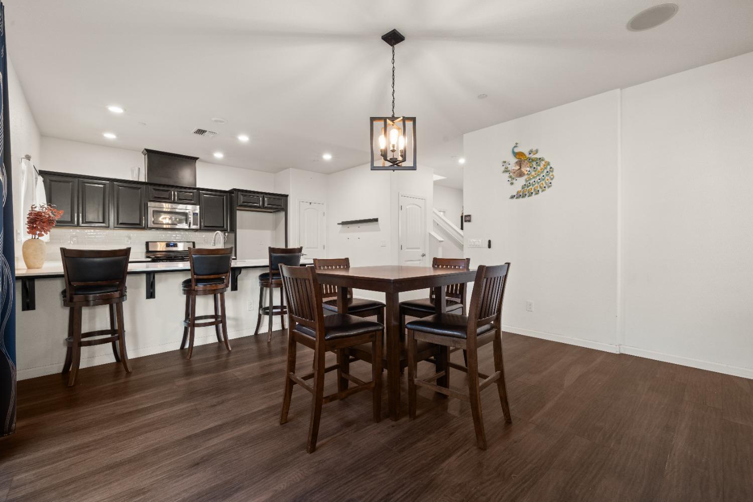 Detail Gallery Image 11 of 47 For 2 Suncatcher Pl, Sacramento,  CA 95835 - 3 Beds | 2/1 Baths