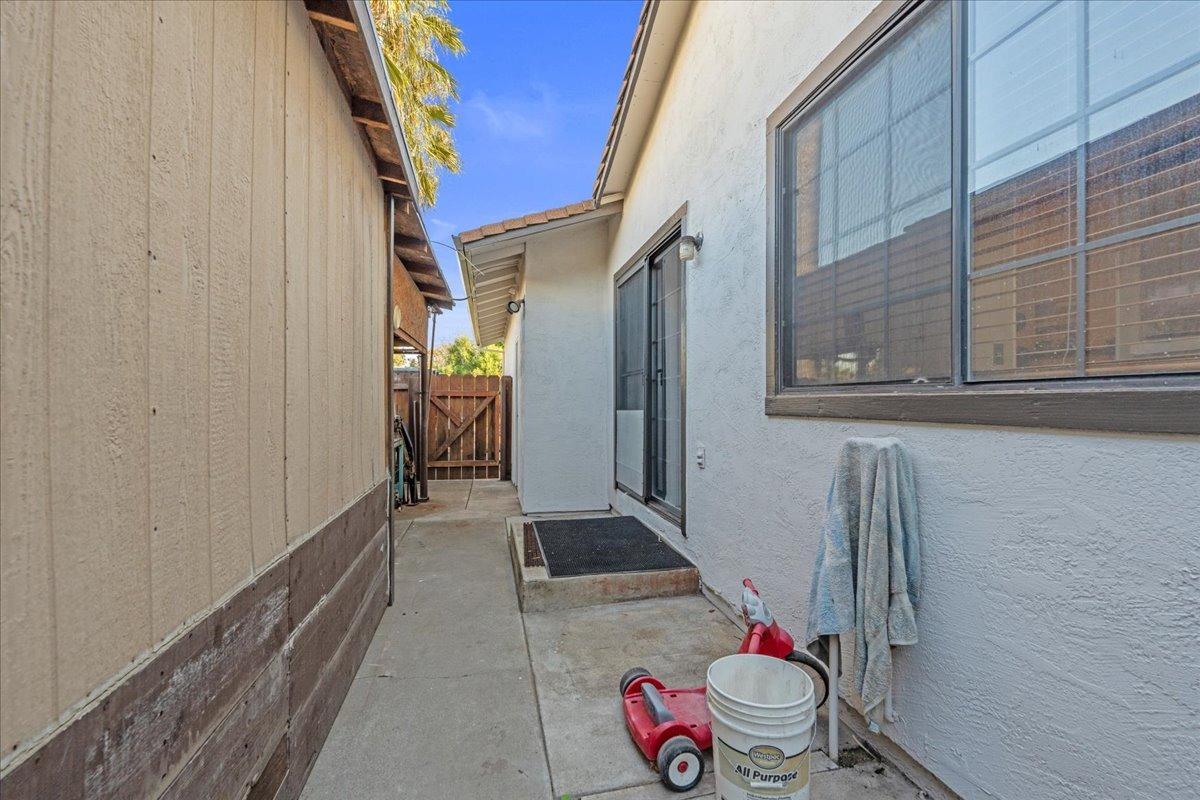 Detail Gallery Image 19 of 21 For 620 Gold St, Manteca,  CA 95336 - 3 Beds | 2 Baths