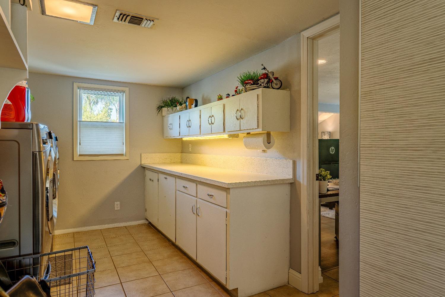 Detail Gallery Image 34 of 39 For 4524 Robertson Ave, Sacramento,  CA 95821 - 4 Beds | 2/1 Baths