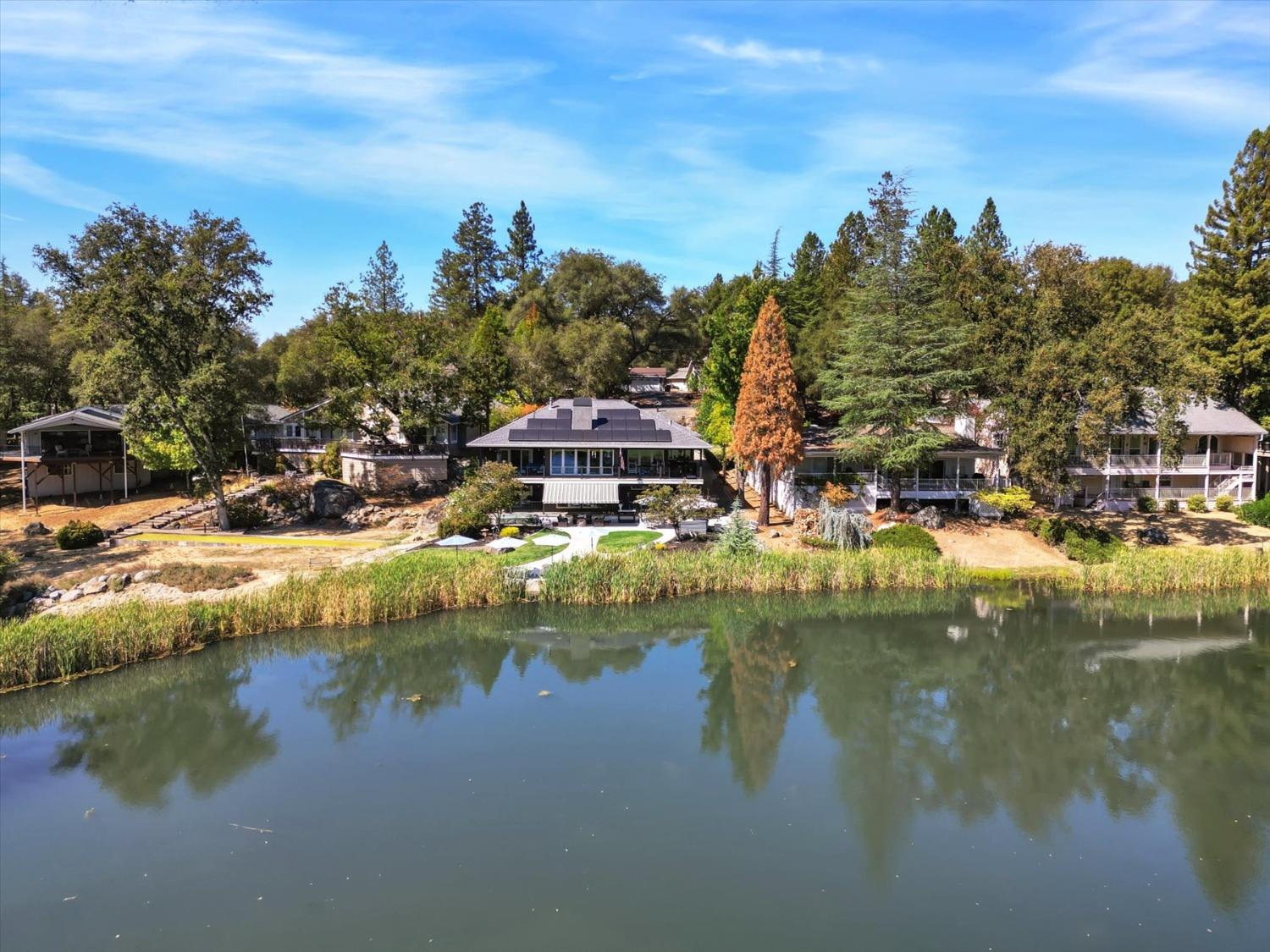 Detail Gallery Image 1 of 81 For 18281 Jayhawk Dr, Penn Valley,  CA 95946 - 3 Beds | 3/1 Baths