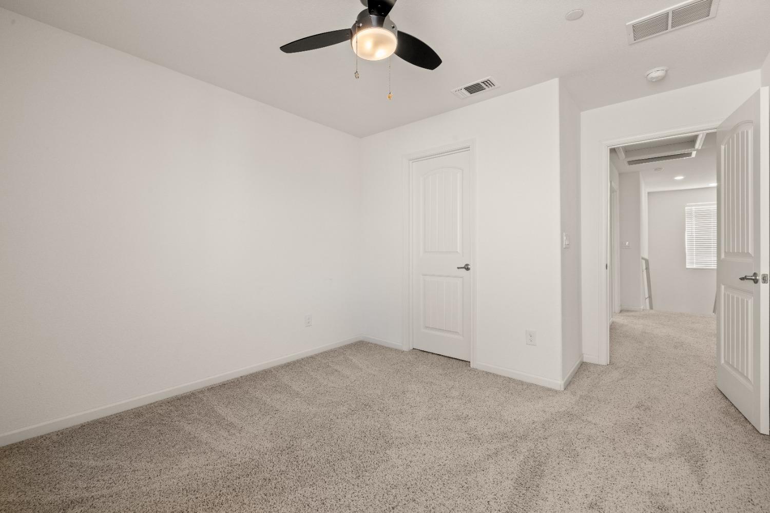 Detail Gallery Image 30 of 47 For 2 Suncatcher Pl, Sacramento,  CA 95835 - 3 Beds | 2/1 Baths