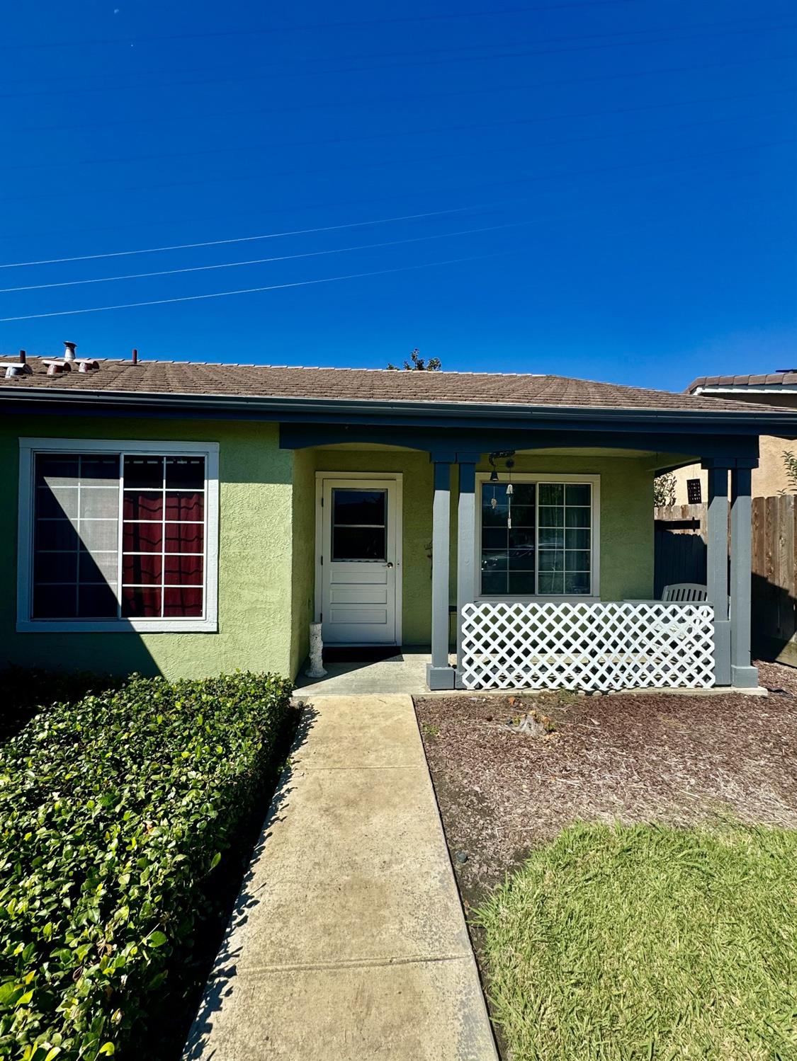 Detail Gallery Image 7 of 51 For 1377 Lloyd Thayer Cir, Stockton,  CA 95206 - 3 Beds | 2 Baths