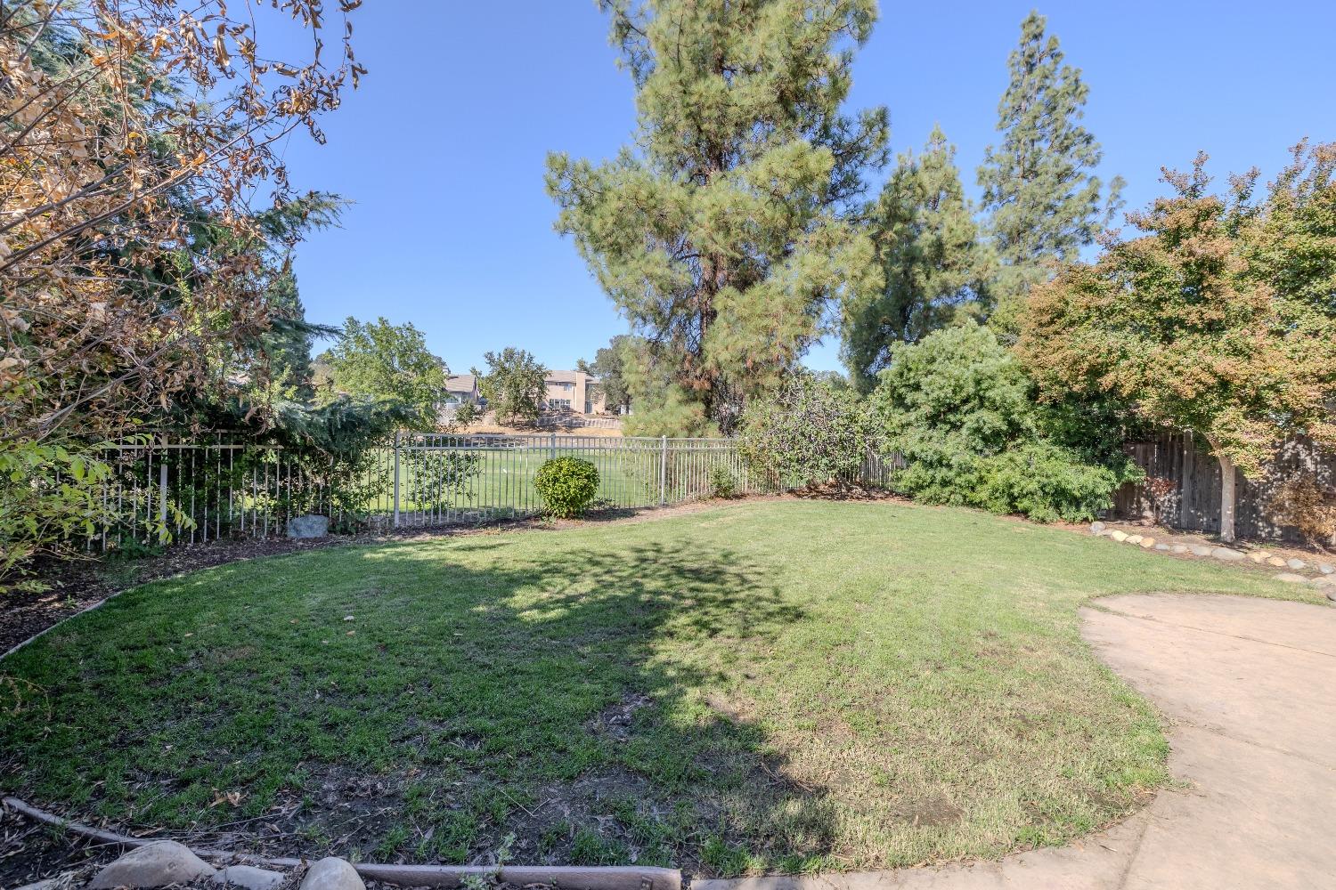 Colbert Drive, Rancho Murieta, California image 38