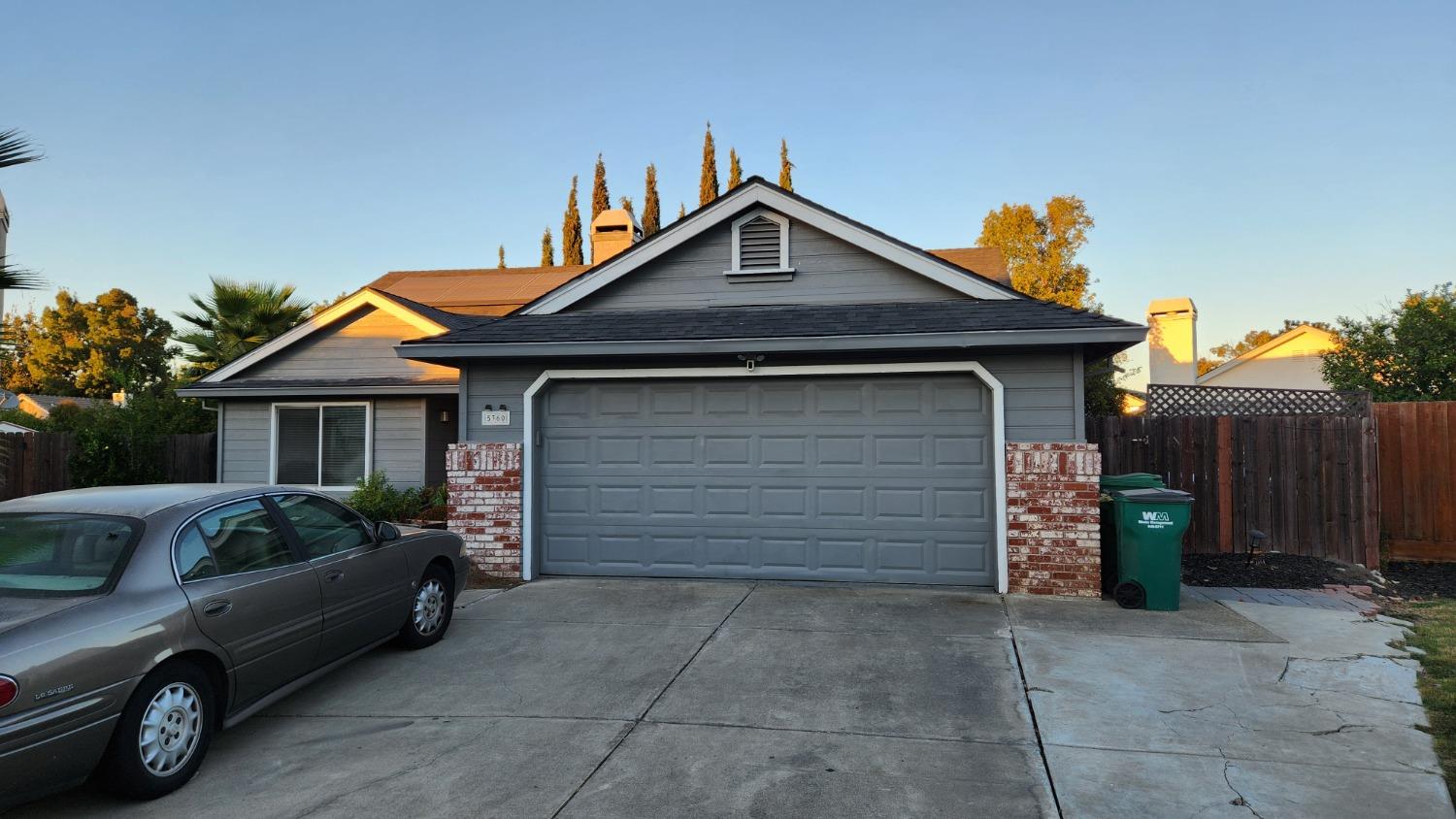 Detail Gallery Image 1 of 28 For 5360 Saint Barts Ct, Stockton,  CA 95210 - 4 Beds | 2 Baths