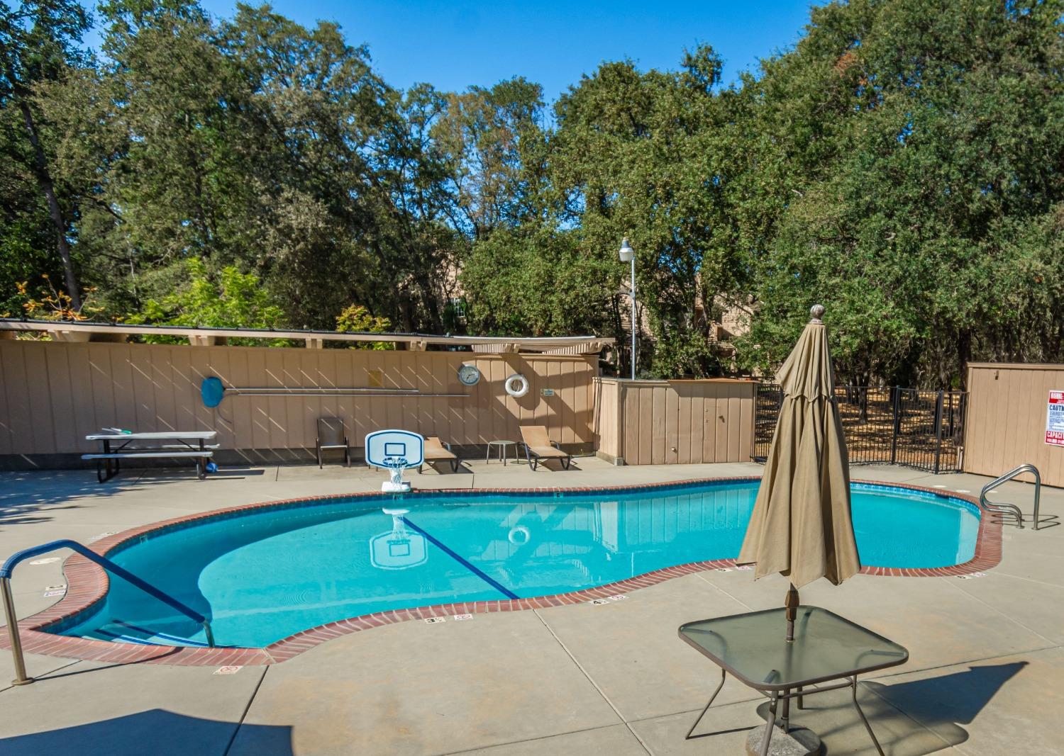 Detail Gallery Image 46 of 61 For 7443 Heritage Meadow Pl, Citrus Heights,  CA 95610 - 3 Beds | 2/1 Baths