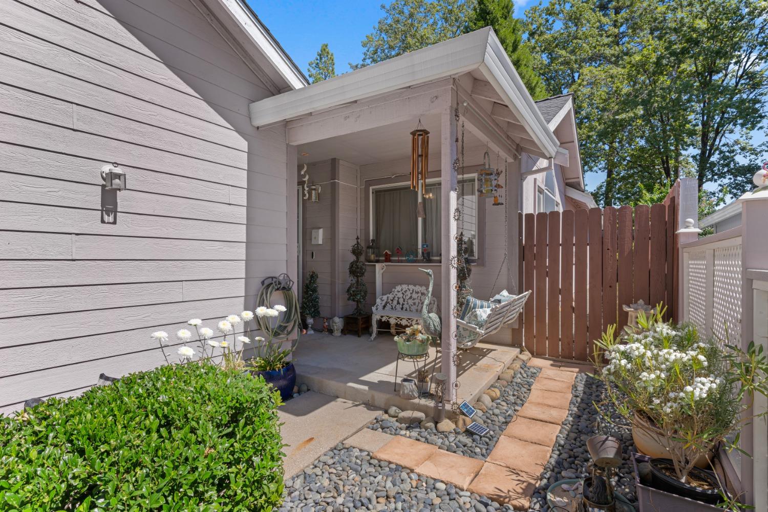 Detail Gallery Image 25 of 27 For 126 Carriage Ln, Grass Valley,  CA 95949 - 2 Beds | 2 Baths