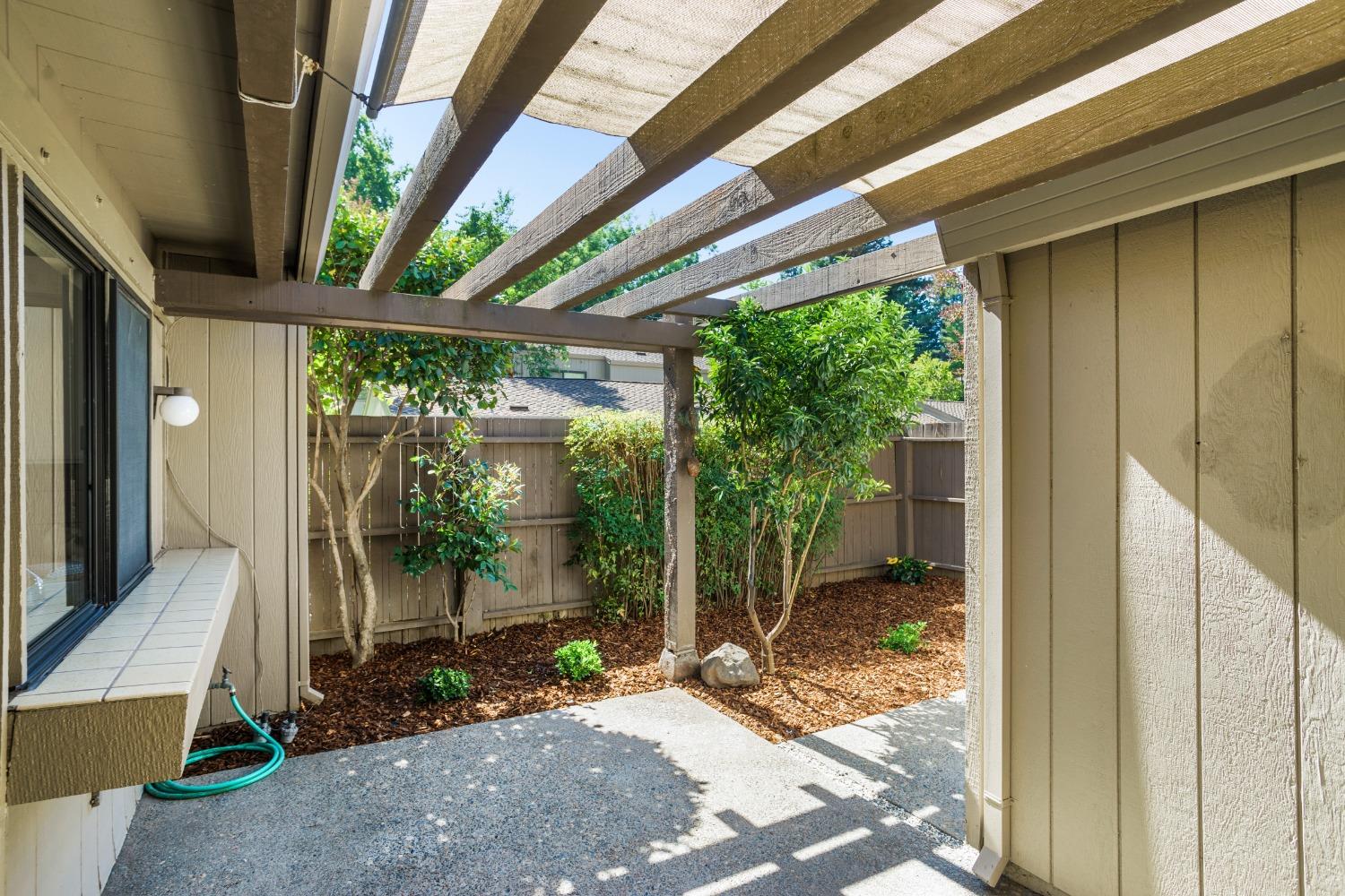 Detail Gallery Image 32 of 47 For 1185 Vanderbilt Way, Sacramento,  CA 95825 - 2 Beds | 2 Baths