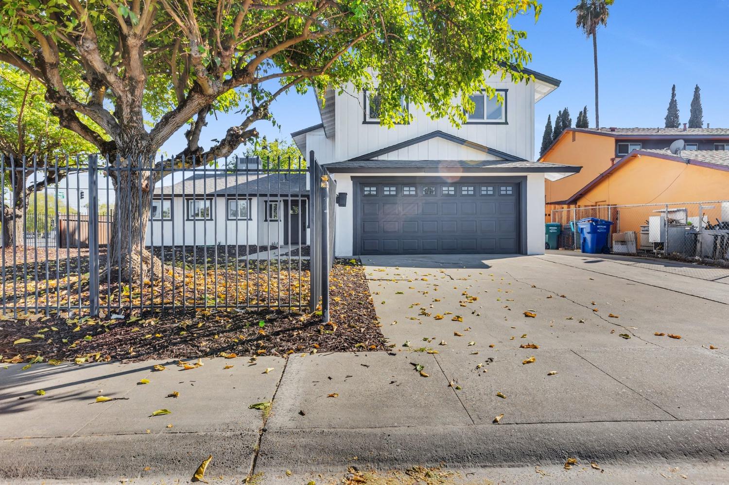 Detail Gallery Image 1 of 1 For 7180 Steelman Cir, Sacramento,  CA 95828 - 4 Beds | 2/1 Baths