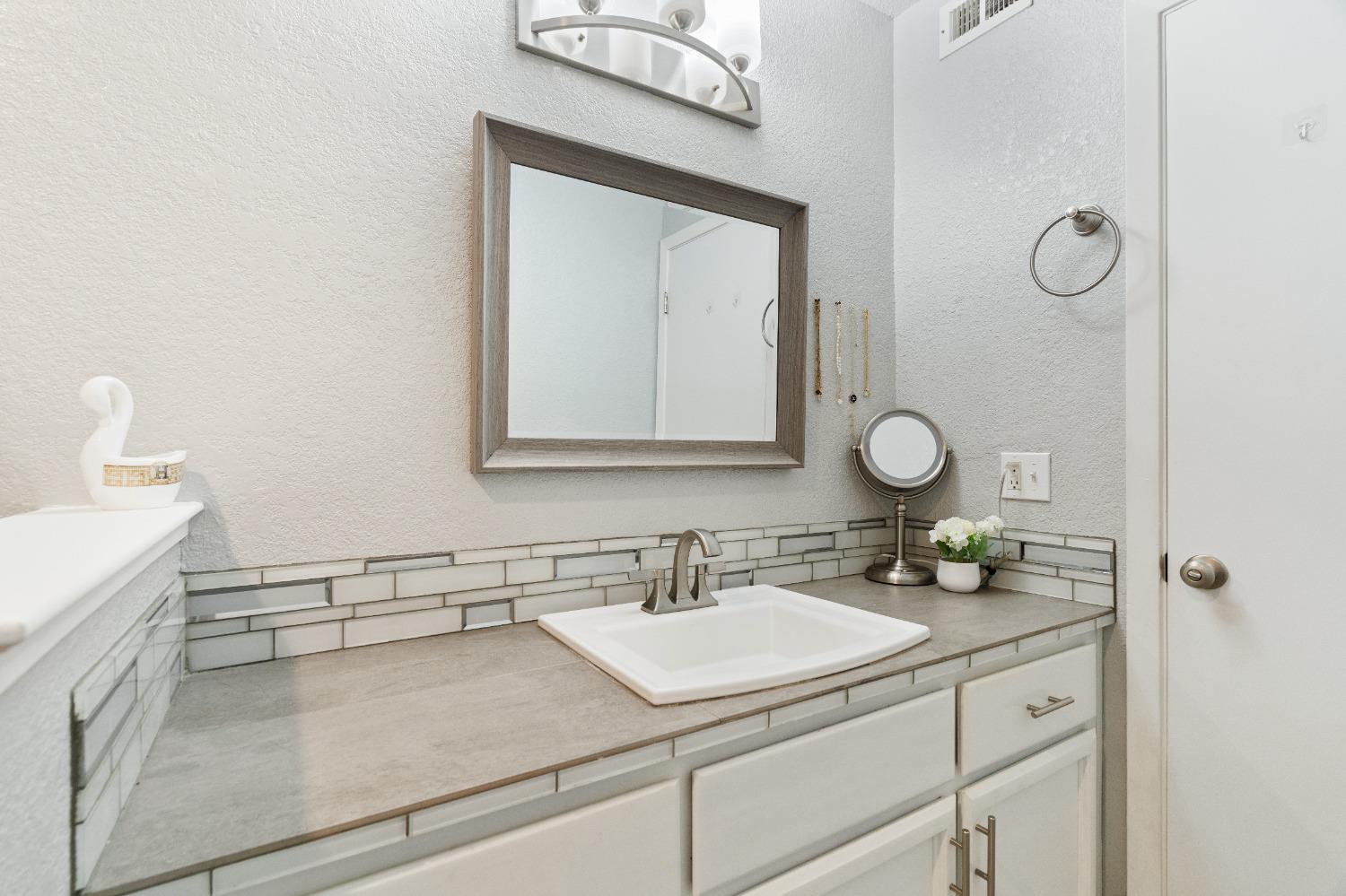 Detail Gallery Image 17 of 33 For 208 Live Oak Cir #42,  Roseville,  CA 95678 - 2 Beds | 1/1 Baths