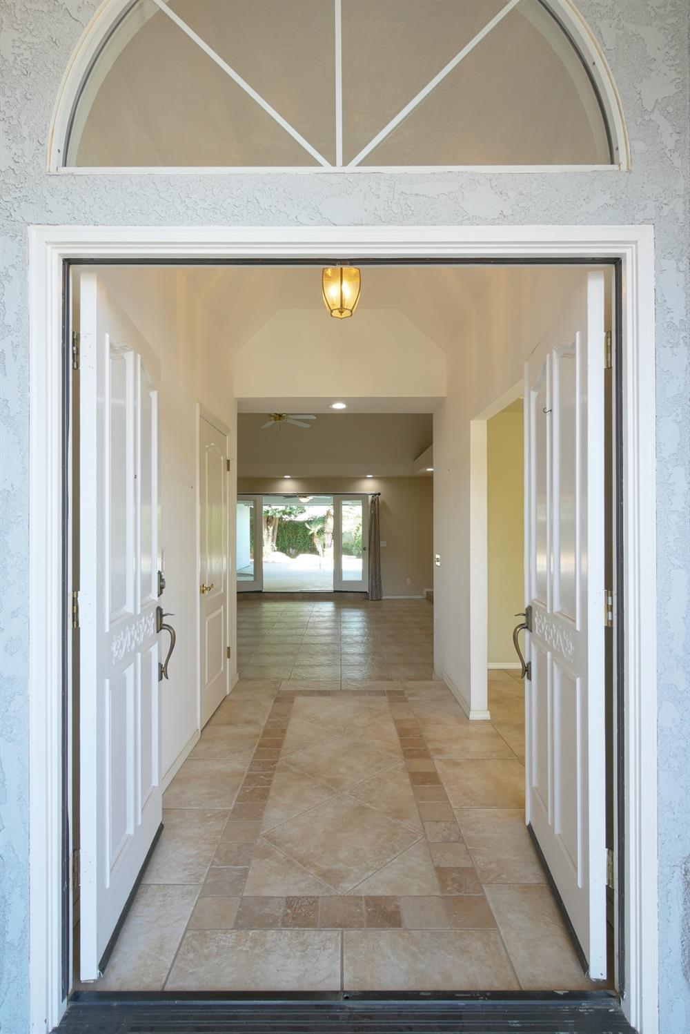 Detail Gallery Image 3 of 64 For 2371 Harold St, Kingsburg,  CA 93631 - 4 Beds | 2/1 Baths