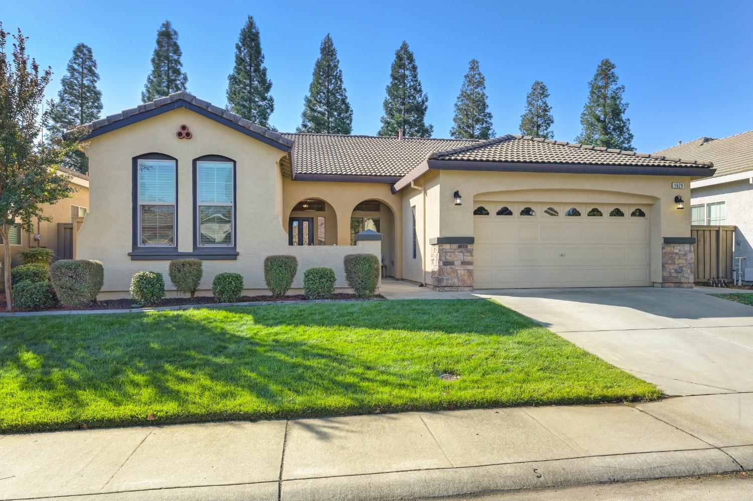 Detail Gallery Image 1 of 1 For 1628 Quails Nest St, Roseville,  CA 95747 - 3 Beds | 2 Baths