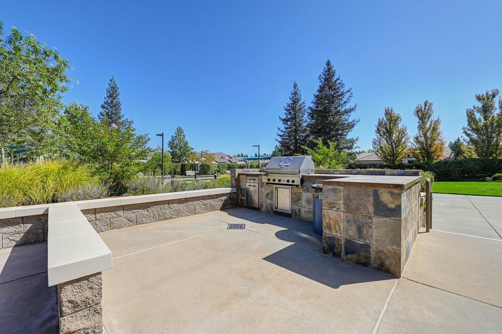 Detail Gallery Image 76 of 86 For 2056 Brixham Dr, Roseville,  CA 95747 - 2 Beds | 2 Baths