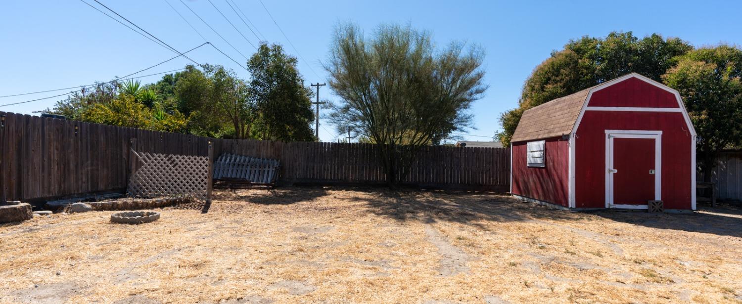 Detail Gallery Image 30 of 34 For 1512 Bay St, Los Banos,  CA 93635 - 3 Beds | 1/1 Baths