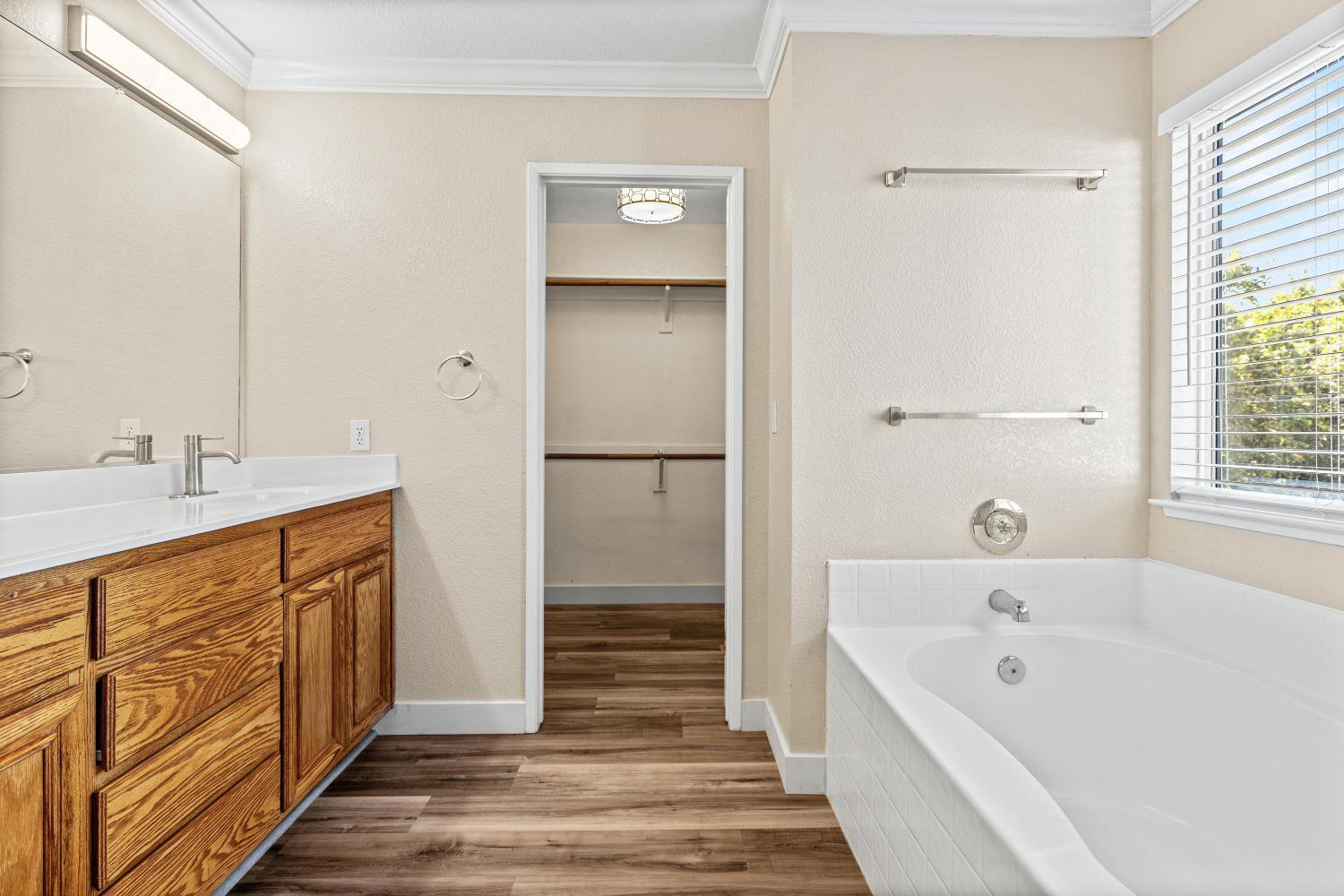 Detail Gallery Image 31 of 40 For 4263 Antique Pl, Stockton,  CA 95219 - 3 Beds | 2/1 Baths