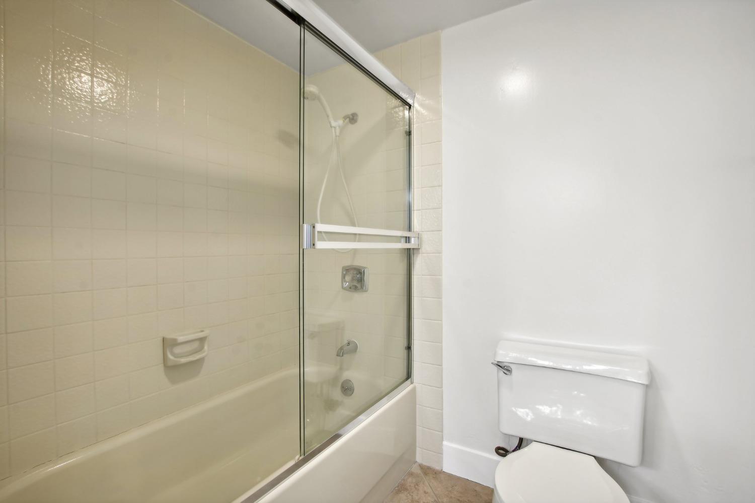 Detail Gallery Image 13 of 28 For 500 N St #708,  Sacramento,  CA 95814 - 2 Beds | 2 Baths