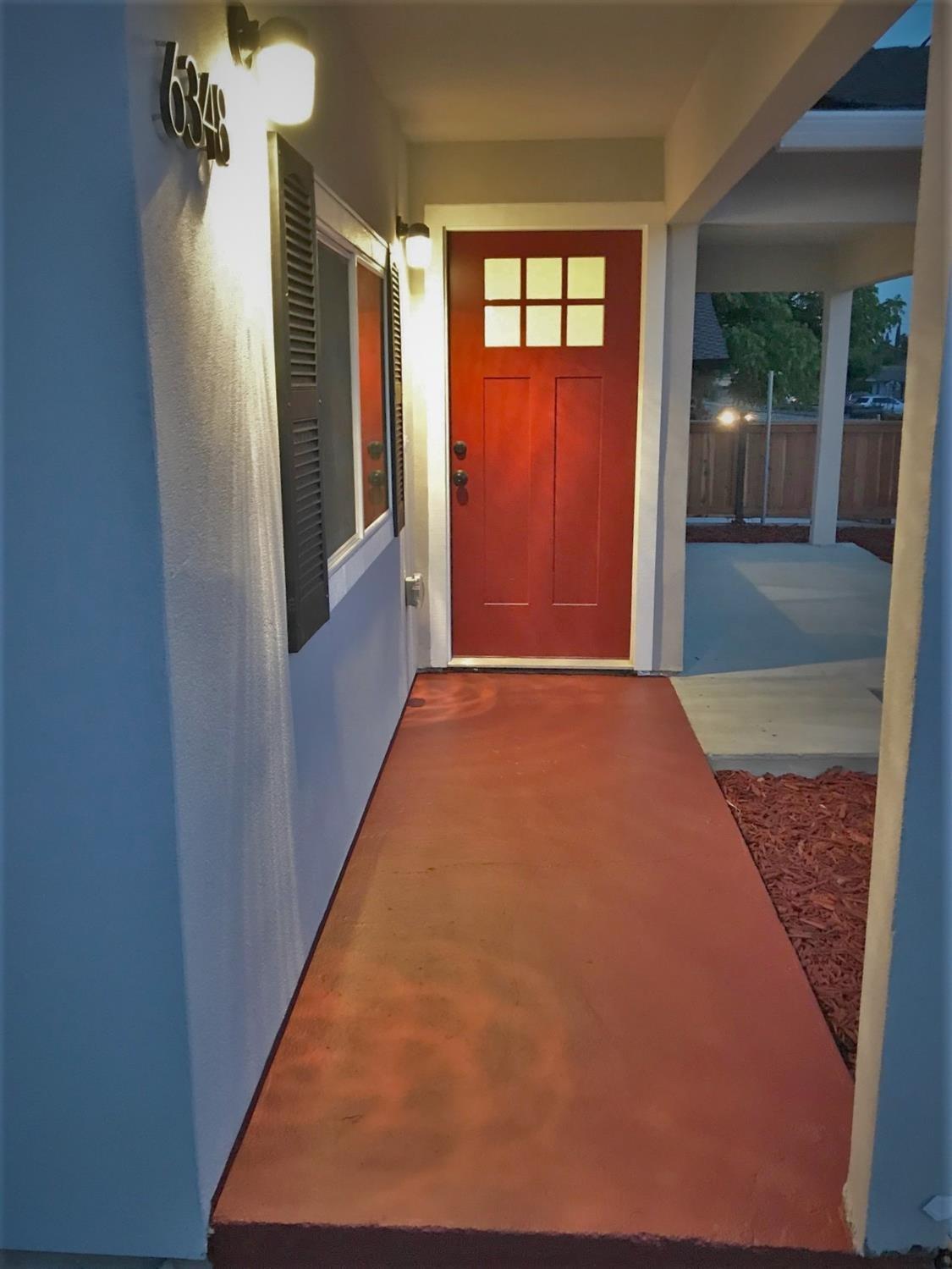 Detail Gallery Image 2 of 14 For 6348 8th St, Riverbank,  CA 95367 - 4 Beds | 2 Baths