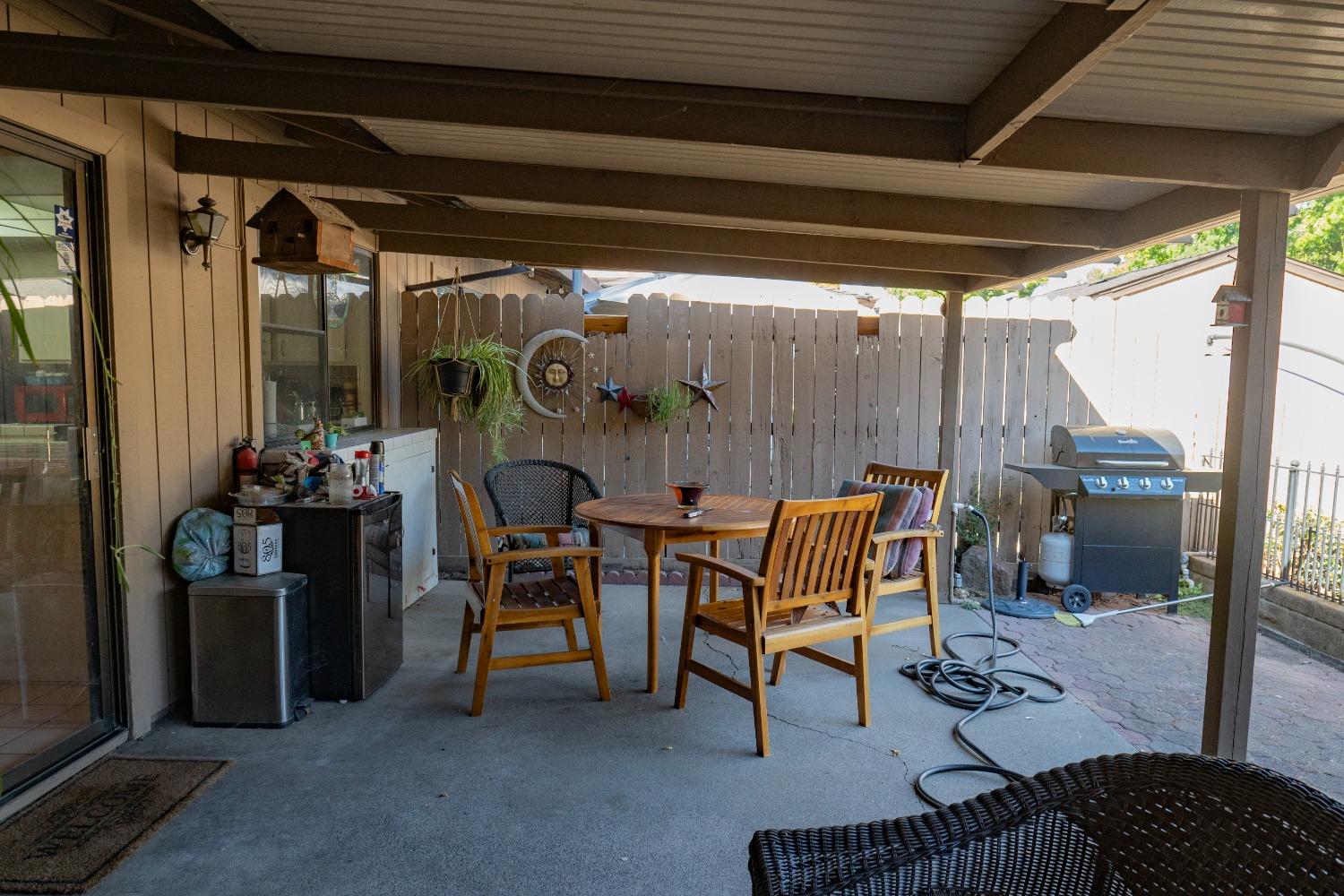 Detail Gallery Image 8 of 19 For 5670 Spyglass Ln, Citrus Heights,  CA 95610 - 2 Beds | 2 Baths