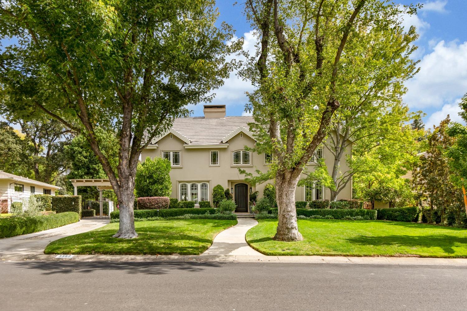 Detail Gallery Image 1 of 1 For 3357 Sierra Oaks Dr, Sacramento,  CA 95864 - 5 Beds | 3/1 Baths