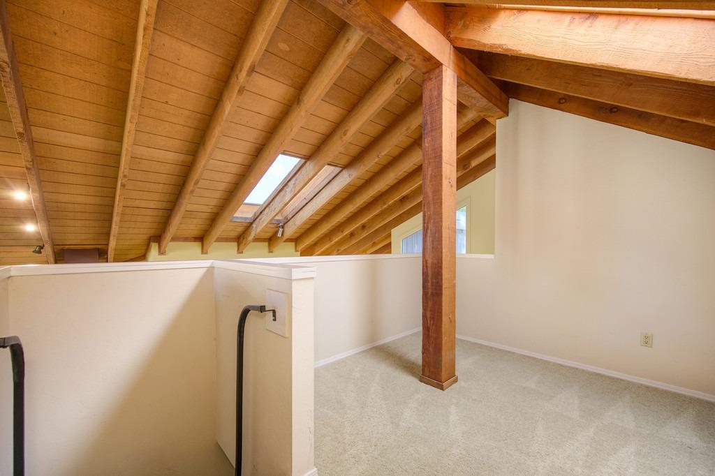 Detail Gallery Image 26 of 32 For 5900 Oak Ave, Carmichael,  CA 95608 - 2 Beds | 2 Baths