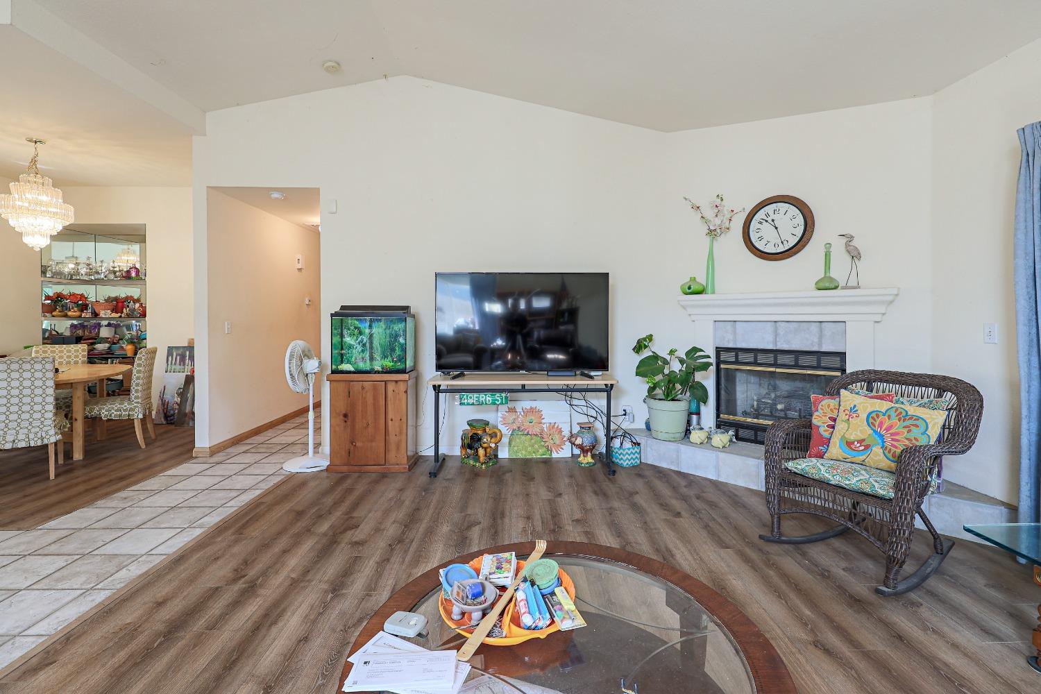 Detail Gallery Image 11 of 34 For 805 Magnolia St, Atwater,  CA 95301 - 2 Beds | 2 Baths