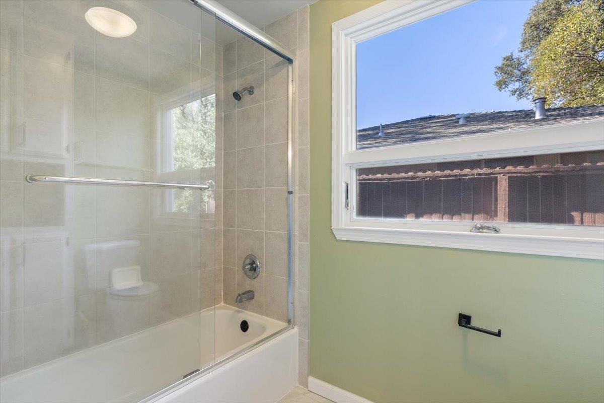 Detail Gallery Image 26 of 33 For 969 King Henry Way, El Dorado Hills,  CA 95762 - 3 Beds | 2 Baths