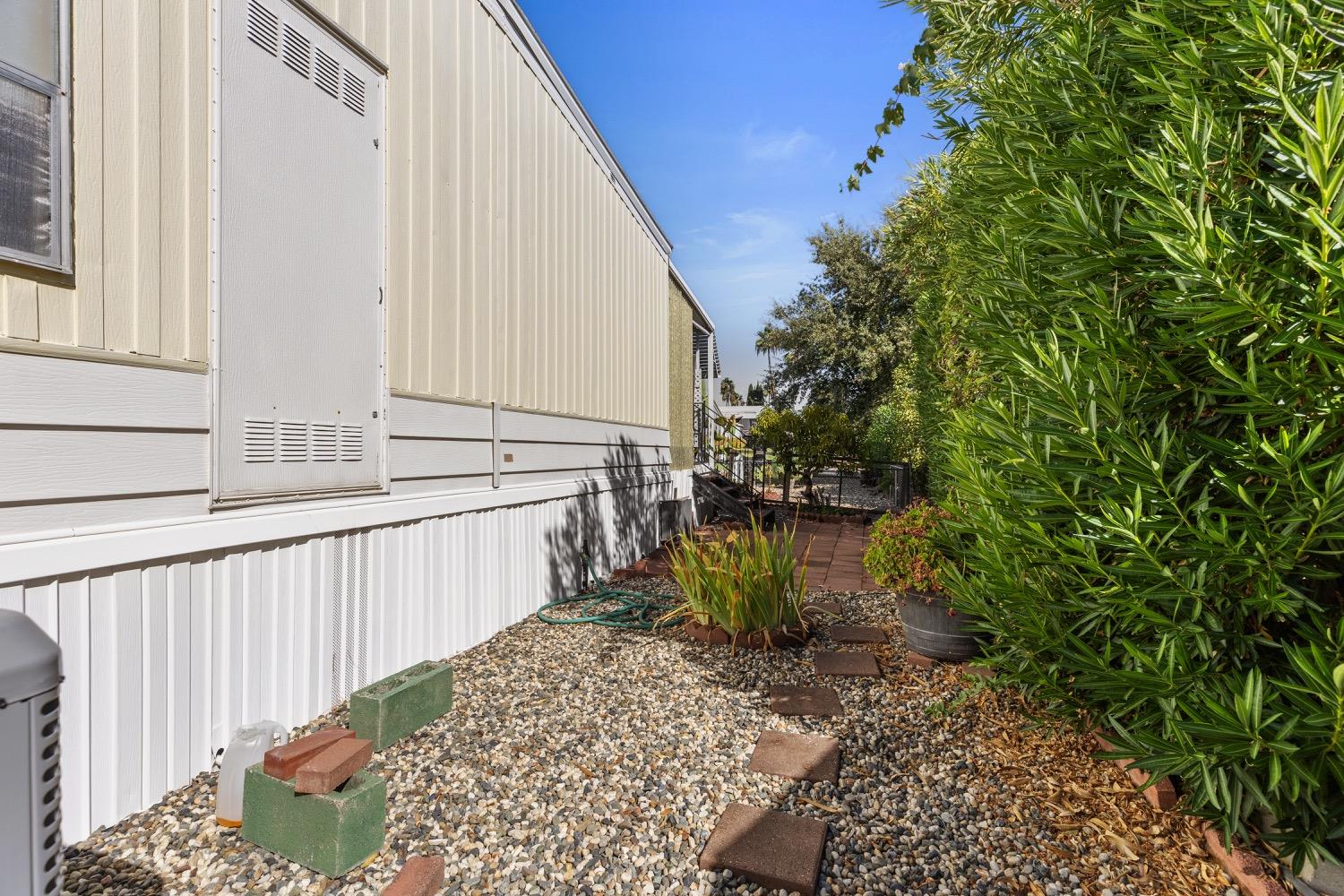 Detail Gallery Image 31 of 36 For 7500 Gadwall Ln, Citrus Heights,  CA 95621 - 2 Beds | 2 Baths