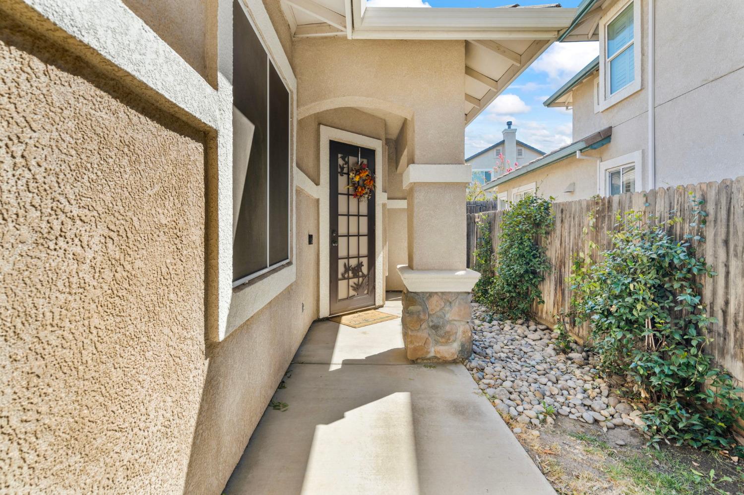 Detail Gallery Image 5 of 46 For 1508 Tamarisk Ln, Tracy,  CA 95377 - 3 Beds | 2 Baths