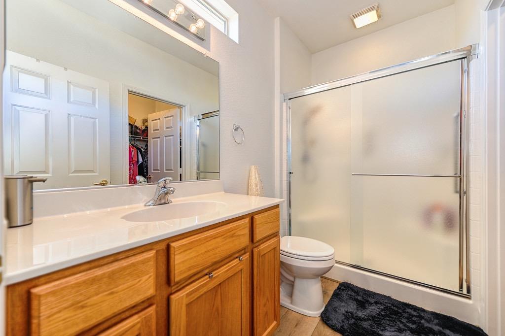 Detail Gallery Image 7 of 16 For 2712 Woodacre Ln, Lincoln,  CA 95648 - 2 Beds | 2 Baths