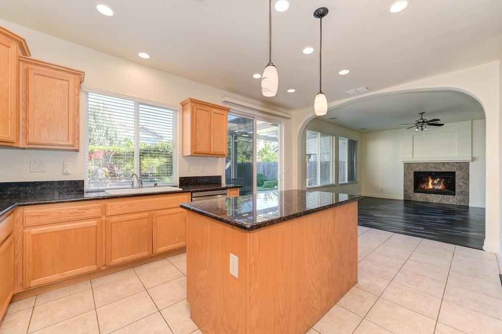 Borderlands Drive, Rancho Cordova, California image 14