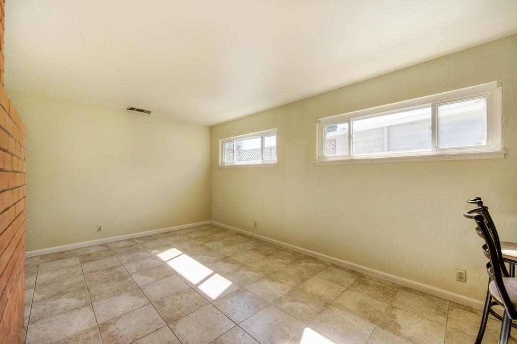 Detail Gallery Image 12 of 31 For 7148 Carriage Dr, Citrus Heights,  CA 95621 - 3 Beds | 1/1 Baths