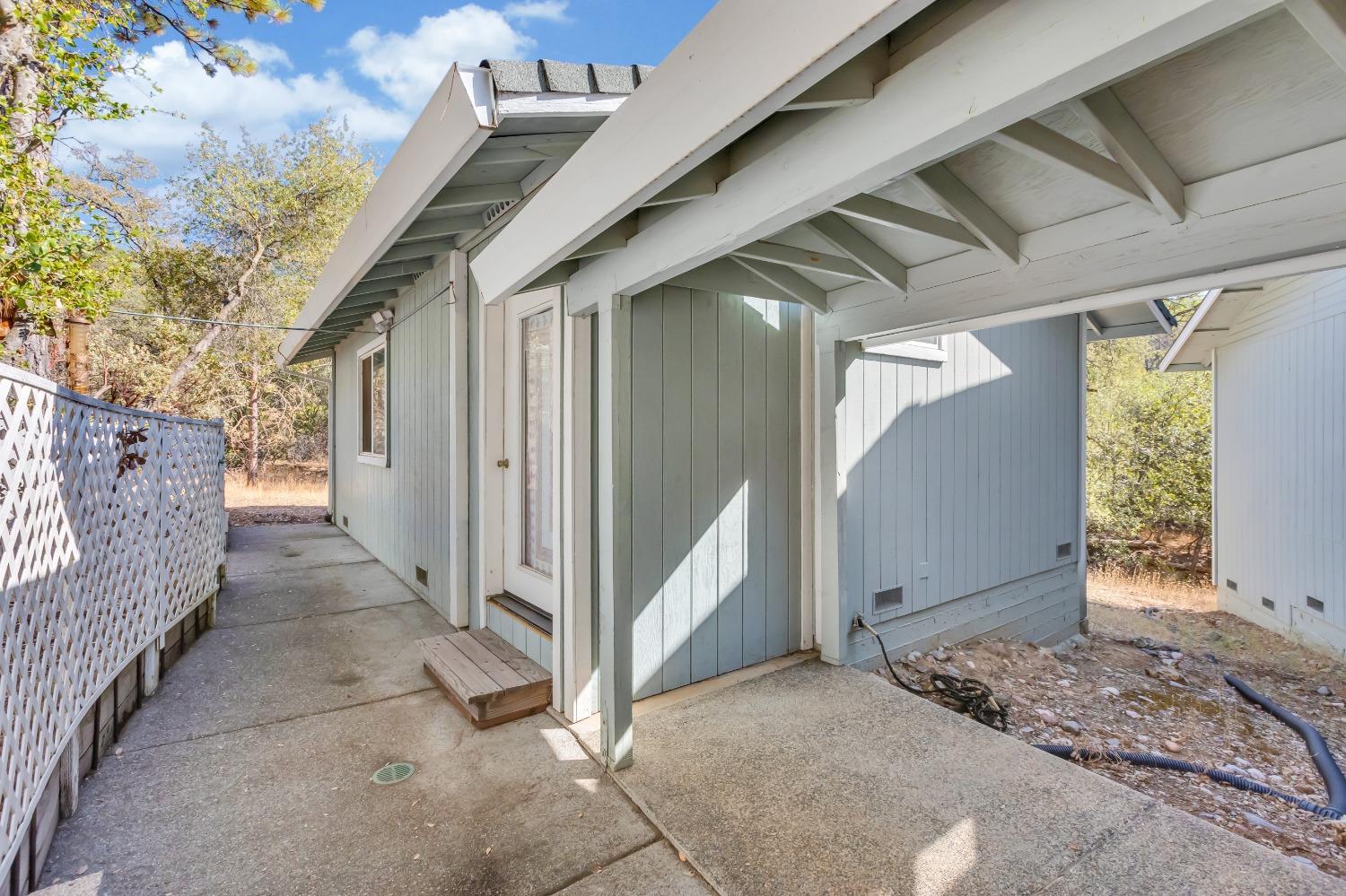 Detail Gallery Image 19 of 27 For 3021 Lansdowne Ln, Placerville,  CA 95667 - 3 Beds | 2/1 Baths