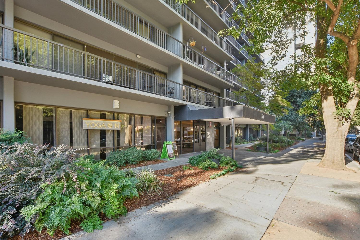 Detail Gallery Image 17 of 28 For 500 N St #708,  Sacramento,  CA 95814 - 2 Beds | 2 Baths