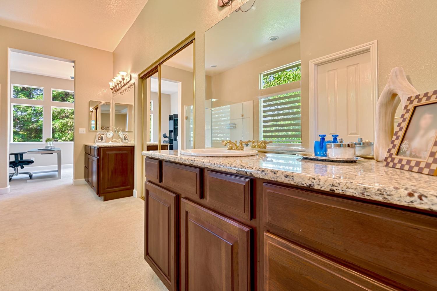 Detail Gallery Image 33 of 88 For 9748 Elmhurst Dr, Granite Bay,  CA 95746 - 6 Beds | 5 Baths