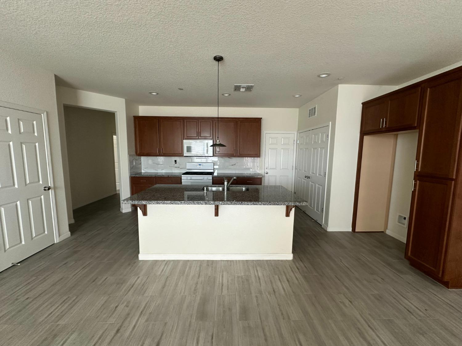 Detail Gallery Image 13 of 49 For 2770 Napoleon Way, Antelope,  CA 95843 - 3 Beds | 2 Baths